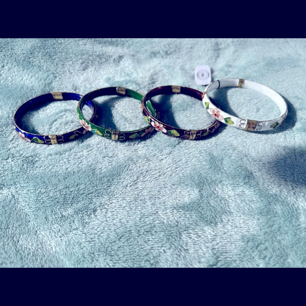 Chinese Cloisonne Bracelet (with Clasp)